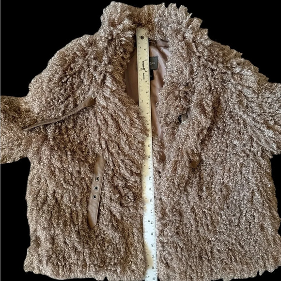 Bisou Bisou Textured Brown Jacket - Picture 7 of 8